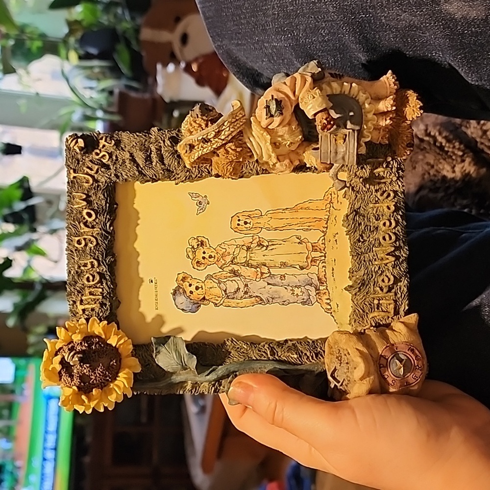 1996 Boyd's Bears picture frame